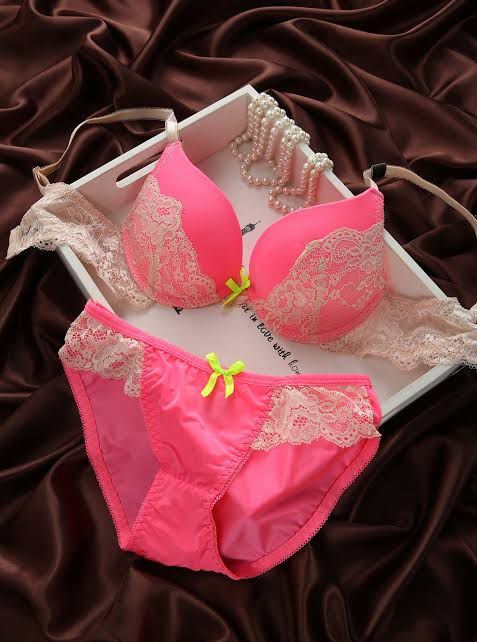 ✨ Elegant Women’s Lace pushup Set | Soft & Comfortable Fit